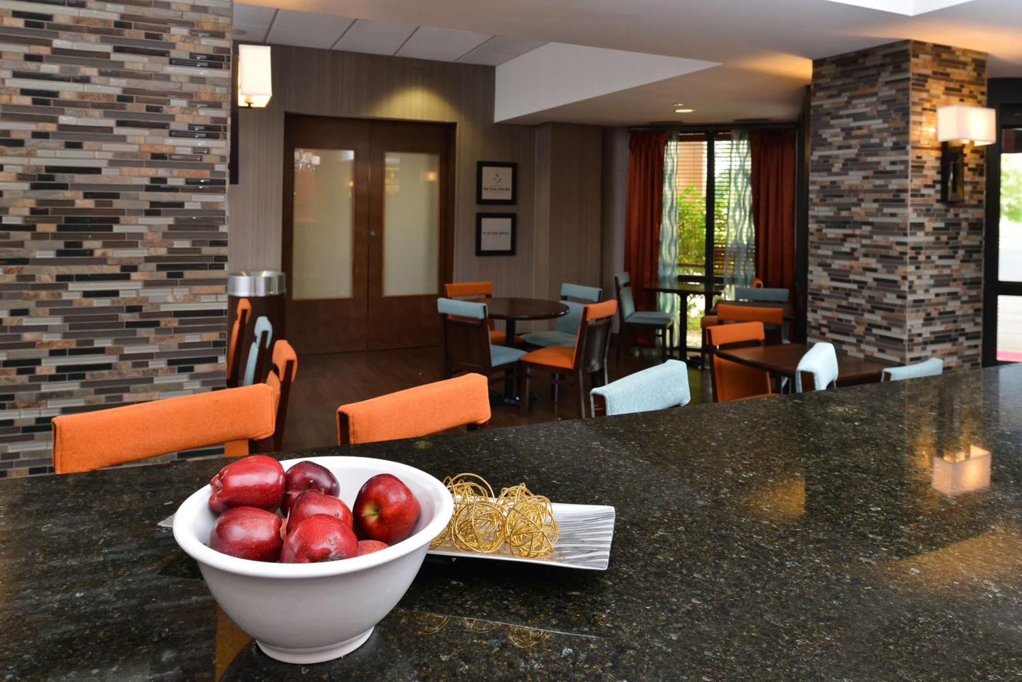 Hampton Inn Chicago-Carol Stream Exterior foto